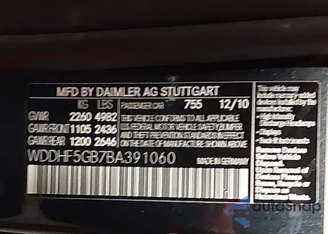 2011 Mercedes-Benz E 350 z USA, uszkodzony, nr VIN WDDHF5GB7BA391060